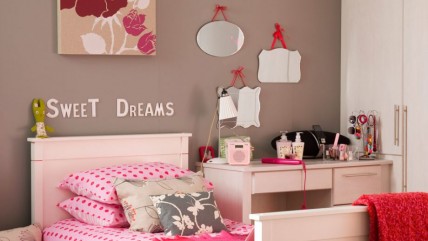 Gợi ý trang trí phòng ngủ cho con gái cá tính