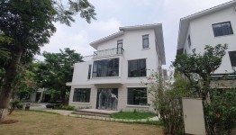 Nỗi khổ của nhà giàu khi sống trong những biệt thự đắt đỏ hàng chục tỷ đồng