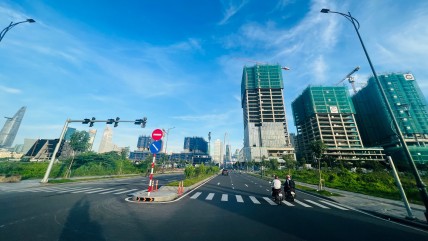 Bất động sản cần thêm thời gian lấy lại đà tăng trưởng