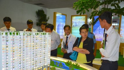 Phó Chủ tịch TP HCM chỉ đạo thúc đẩy thị trường bất động sản phát triển