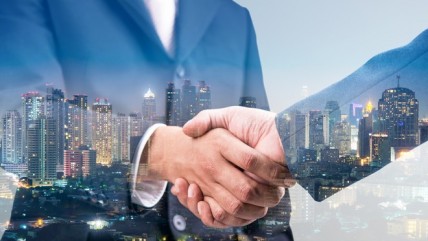 Phản ứng của giới đầu tư bất động sản trước biến động toàn cầu