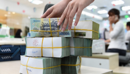 Lãi suất VND liên ngân hàng tăng vọt