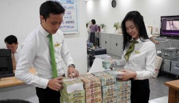 Lãi suất ngân hàng sẽ tiếp tục tăng trong năm 2026, đâu là yếu tố quyết định?