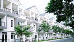 Chung cư Hà Nội chạm mốc 6.500 USD/m2, giao dịch nhà liền thổ chững lại