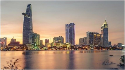 Bất động sản 2026: Rời xương sống ngân hàng, tìm vốn trên sàn