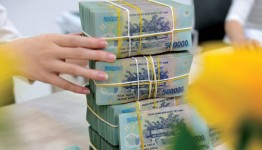 Tính đến 24/3, tăng trưởng tín dụng đạt 2,15% trong khi huy động vốn chỉ tăng 0,44%