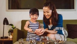 Dạy con về tiền bạc từ khi nào là phù hợp?