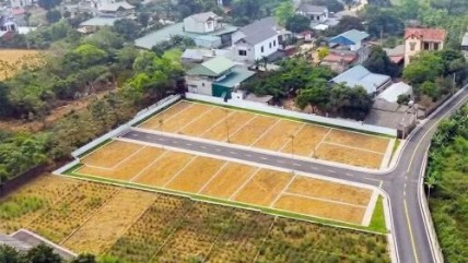 Đất nền có nơi bốc hơi hơn một nửa so với mức giá đỉnh sốt