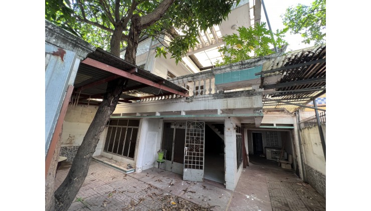 Nhà HXH vào nhà, 10x18m, Nguyễn Xí, P26, 3 tầng 20tỷ TL