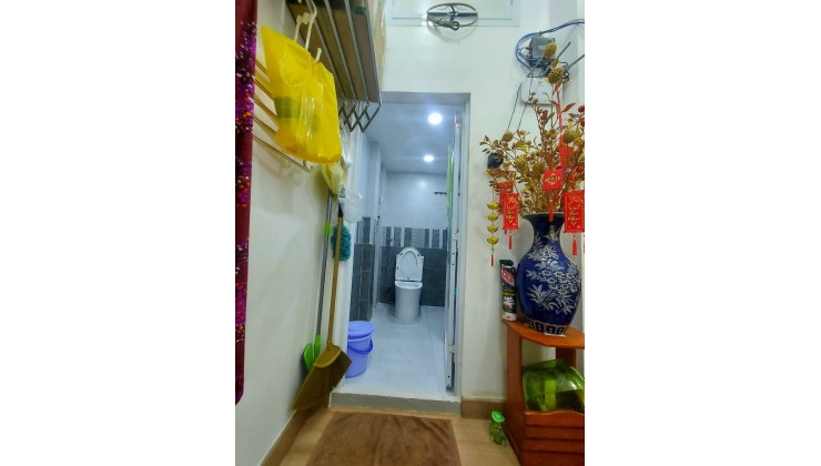 NHÀ ĐẸP 2 TẦNG PHÚ THỌ HÒA, TÂN PHÚ, CHỈ 2 TỶ CHÍN.