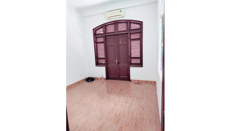 Cực kỳ HIẾM.nhà 50m2.giá chỉ 3,4 tỷ,oto qua cổng,ko có căn thứ 2.