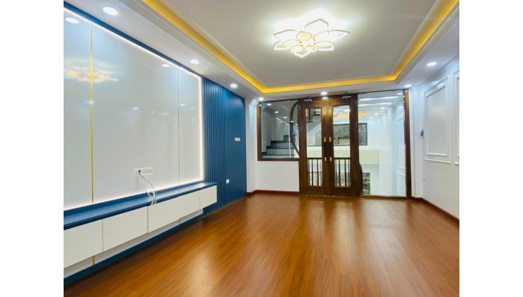 BÁN NHÀ DƯƠNG QUẢNG HÀM CẦU GIẤY DÒNG TIỀN ỔN ĐỊNH 43m  5T MT4m Gía 4.55 tỷ