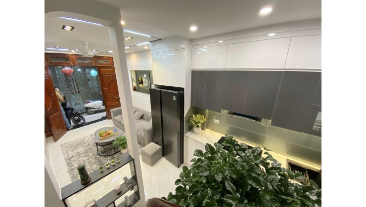 Bán Nhà Hoàng Đạo Thành Gần Kim Giang -Giá Rẻ- Khu Vực Cán Bộ Phân Lô Chỉ 4,65 Tỷ, KHU VỰC HIẾM NHÀ BÁN