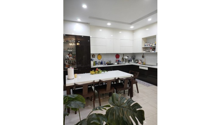 BÁN NHÀ MẶT TIỀN ĐƯỜNG BÀNH VĂN TRÂN, PHƯỜNG 7 TÂN BÌNH
