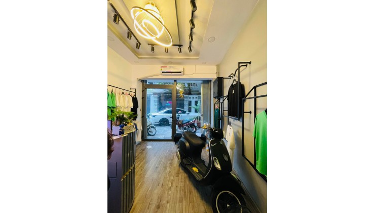 Nhà 3 tầng, mt nhựa Thân Nhân Trung, DTSD 60m. 5ty