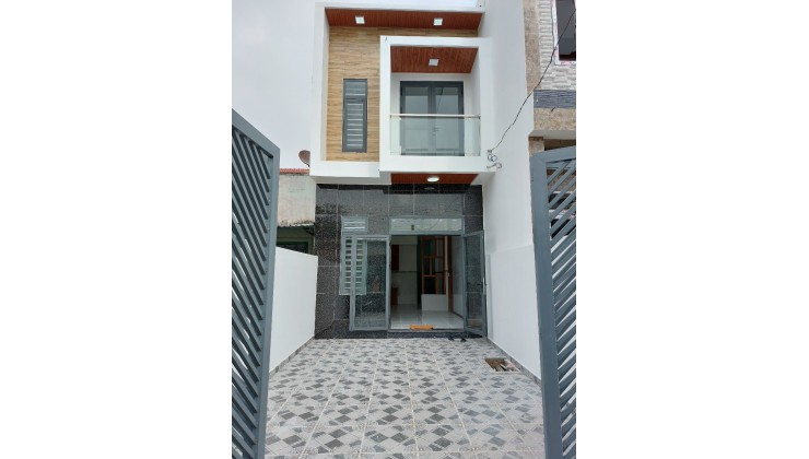BÁN NHÀ MỚI XÂY 1T1L TẠI P.PHÚ LỢI TP.TDM 72M2 SHR 3.6 TỶ. LH:0345121239 ..0977093309.