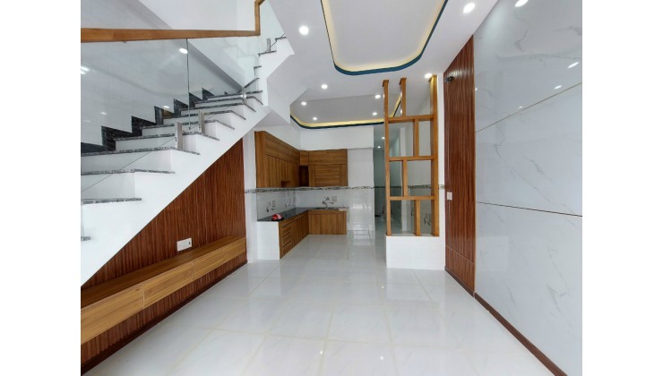 BÁN NHÀ MỚI XÂY 1T1L TẠI P.PHÚ LỢI TP.TDM 72M2 SHR 3.6 TỶ. LH:0345121239 ..0977093309.