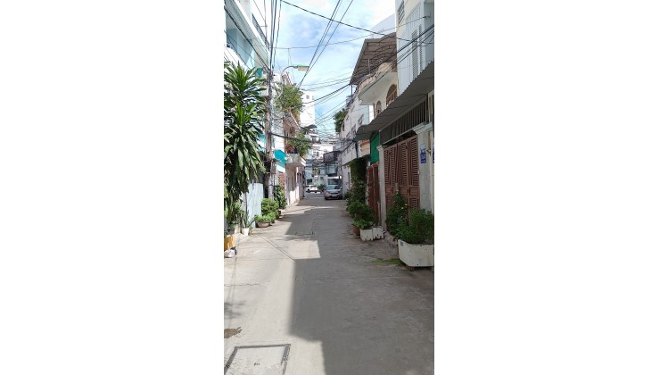 Bán nhà hẻm ô tô Nguyễn Thị Minh Khai giá tốt nhất khu vực