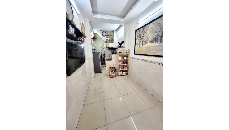 Nhà bán hẻmTôn Đản, p15 quận 4 TP Hồ Chí Minh
