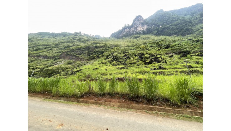 bán mảnh đất view siêu đẹp tại Quản BẠ Hà Giang