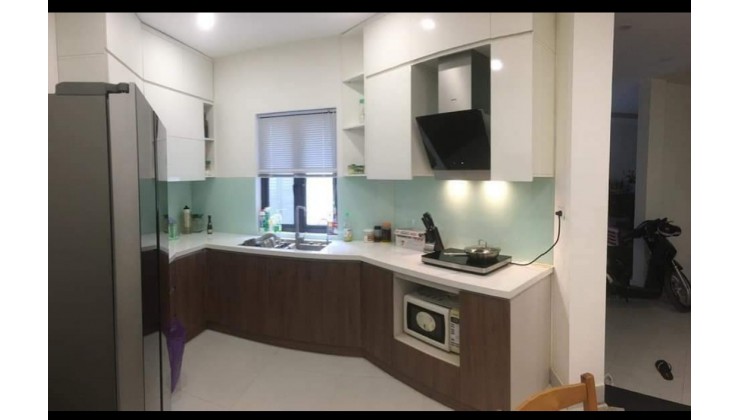 LÔ GÓC - NGÕ THÔNG TAM ĐA - KINH DOANH HOMESTAY- APARTMENT. THỤY KHUÊ , NHÀ 102M2, 4T, MT8M, GIÁ 9.5 TỶ.