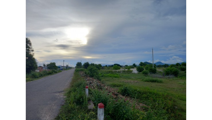Đất đường Võ Văn Tần Xã Tân Tiến Lagi Bình Thuận 16x29 652m gần biển 1 km 3.84 tỷ