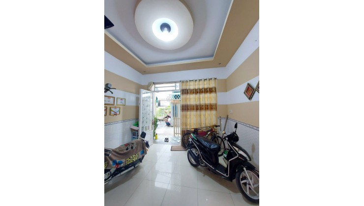 Bán nhà đúc thật 01 tấm, DTSD: 72m2