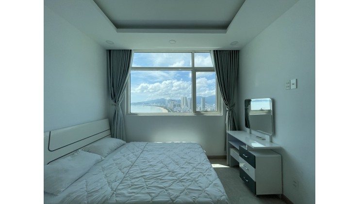 Cho thuê căn hộ 2 phòng ngủ rộng 76m2 , view phố biển quá là đẹp giá lại rẻ tại Mường Thanh 04 Trần Phú.