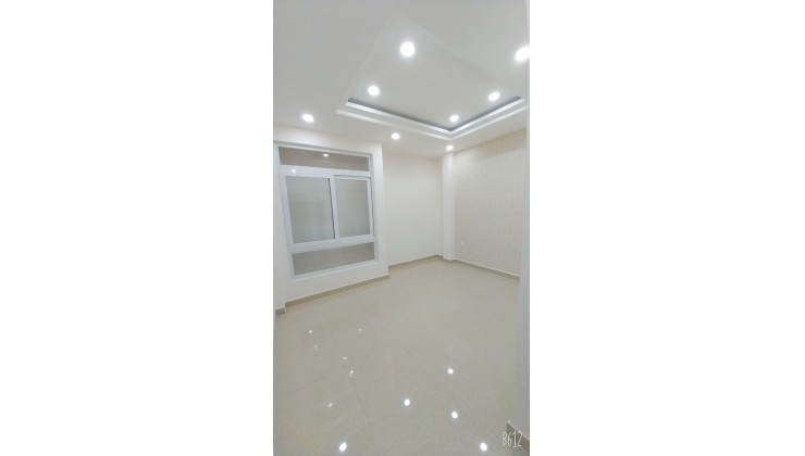 BÁN NHÀ VỪA Ở VỪA KINH DOANH, 60M2, ĐƯỜNG ql13 HBP, SHR