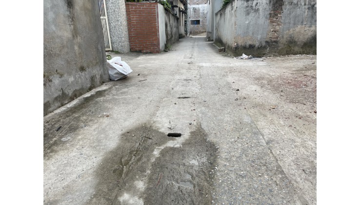 Bán 54,7m2 đất Văn Thượng, Xuân Canh giá 2x tr/m2 xe oto vào đất.
