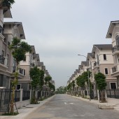 Đầu tư ngay  biệt thự song lập tại thành phố Từ Sơn, cách Long biên 11 km. Giá chỉ 7,xx tỷ. 0967548779