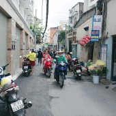 Bán nhà vừa ở vừa kinh doanh, đường Phạm Văn Đồng 300m, gần trường gần chợ