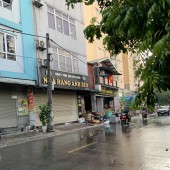 Bán nhà mặt phố Nguyễn Ngọc Vũ, quận Cầu Giấy, Diên tích 65m2, lô góc, kinh doanh