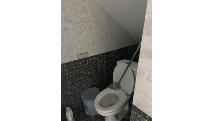 Chính chủ cho thuê mặt bằng kinh doanh T1&2 Phố Vạn Bảo, Ba Đình. Dt 100m2, Mt 10m. Chỉ 60tr/th