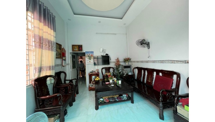 Kẹt tiền cần bán gấp căn nhà ở An Lạc, Bình Tân, 52m2
