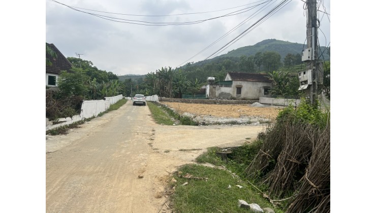 Chính chủ cần bán 4 lô đất Lối 2 đường vành đai Xã Nam Xuân, Huyện Nam Đàn, Nghệ An