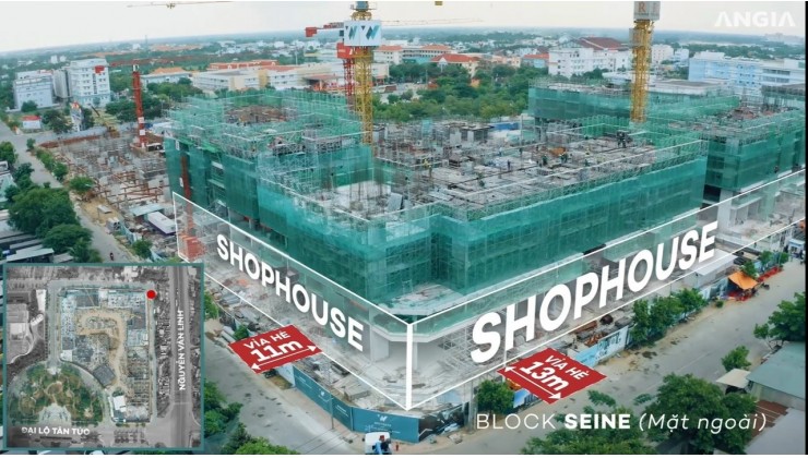 Shophouse nằm trong khu hành chính và mặt tiền Đại lộ lớn phục vụ cho hơn 8000 cư dân trong Dự án và hơn 4000 cư dân trong Khu hành chính