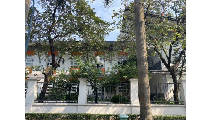 Bán biệt thự Ciputra dãy C - 126m2 - mt 6m – 33,5 Tỷ  Gần trường Academy, Singapore, Đường Rộng Thoáng