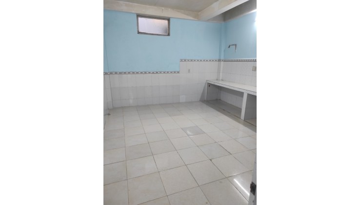 Cho thuê nhà nguyên căn ( mới sửa)  3 tầng + 1 sân thượng, 143m2 quận 6