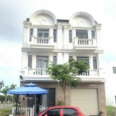 Bán nhà 1 trệt 2 lâu ngay cổng KCN Visip 2A, khu nhà ở Vietsing Phú Chánh, tân Uyên