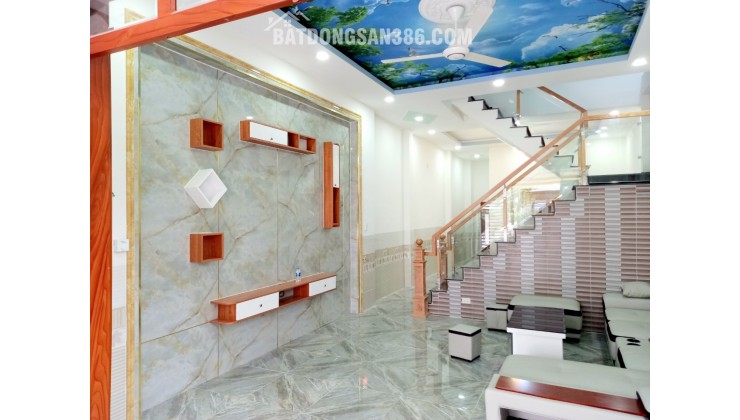 Bán nhà 1 trệt 1 lầu sổ sẵn, nội thất đầy đủ tại Tân Uyên, Bình Dương