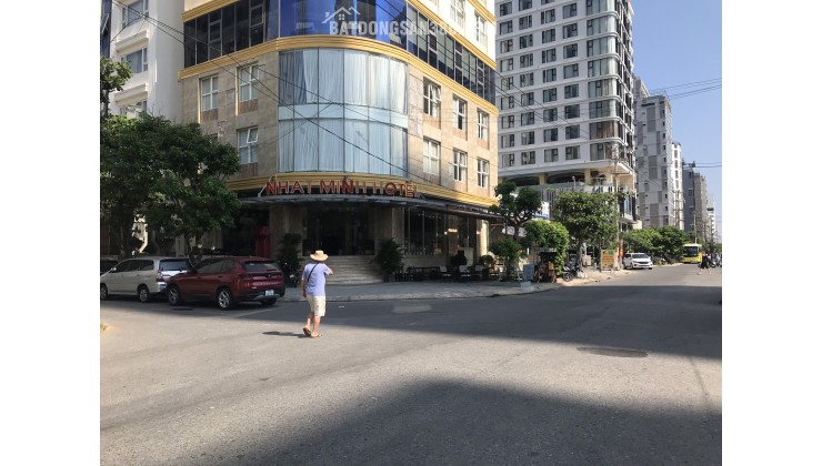 Sang nhượng khách sạn 10 tầng ngay bãi tắm Mỹ Khê Đà Nẵng-Giá chỉ 50 tỷ-0901127005.