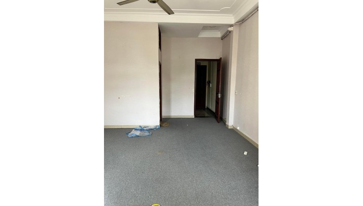 Bán nhà MP Bạch Mai 52m 3 tầng  MT 4.5m có GPXD 7 tầng