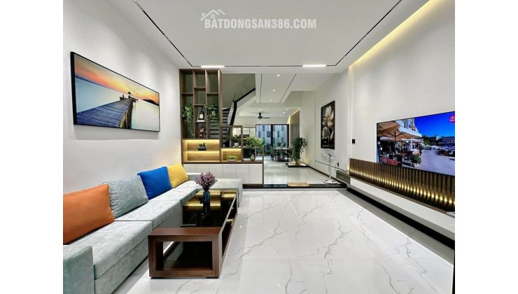 Cần Tiền Bán Gấp Căn Nhà HXH Đường Nguyễn Hồng Đào, Phường 14, Tân Bình, SHR, Giá 1.79 Tỷ