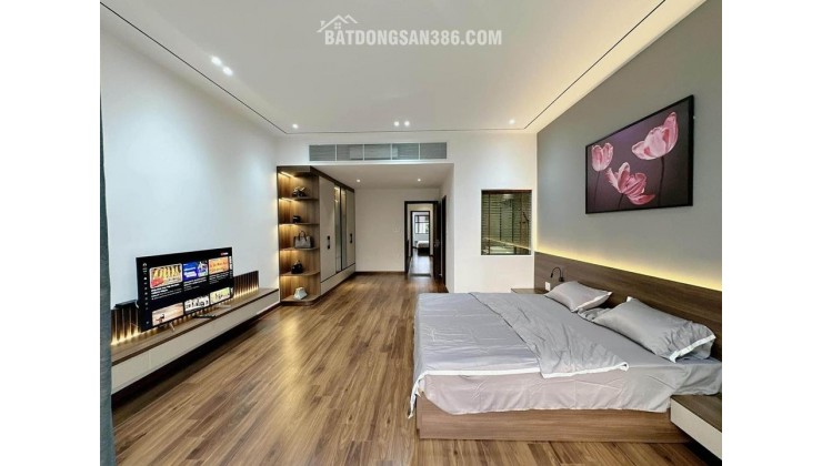 Cần Tiền Bán Gấp Căn Nhà HXH Đường Nguyễn Hồng Đào, Phường 14, Tân Bình, SHR, Giá 1.79 Tỷ