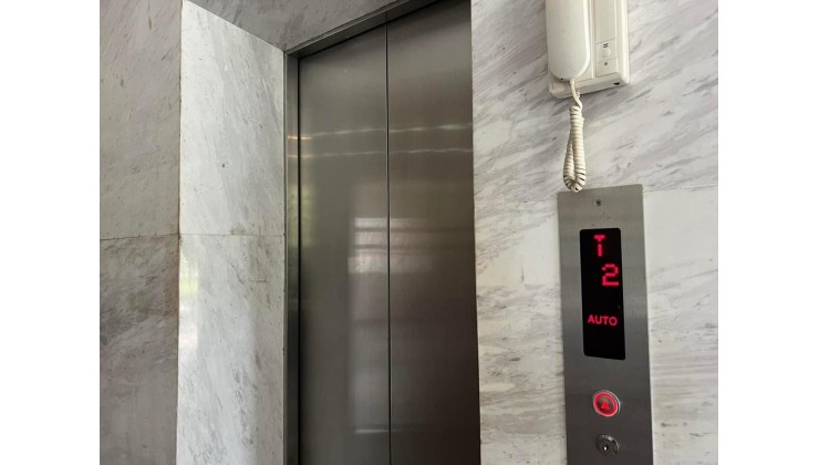 Nhà MP Kim Ngưu, 8 tầng thang máy, thông sàn Kd tầng 1-4, ô tô dừng đỗ