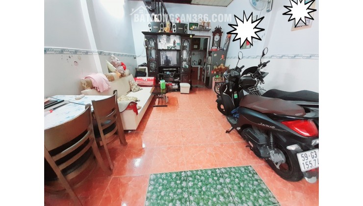 Nhà bán gấp 32m2 2T hẻm 3gac  đường Tô Ký,P.TCH, Quận 12.chỉ 2,9 tỷ tl. 0773794876