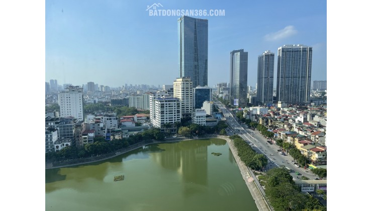 Văn phòng cho thuê giá tốt mặt bằng đẹp view hồ Ngọc Khánh quận Ba Đình