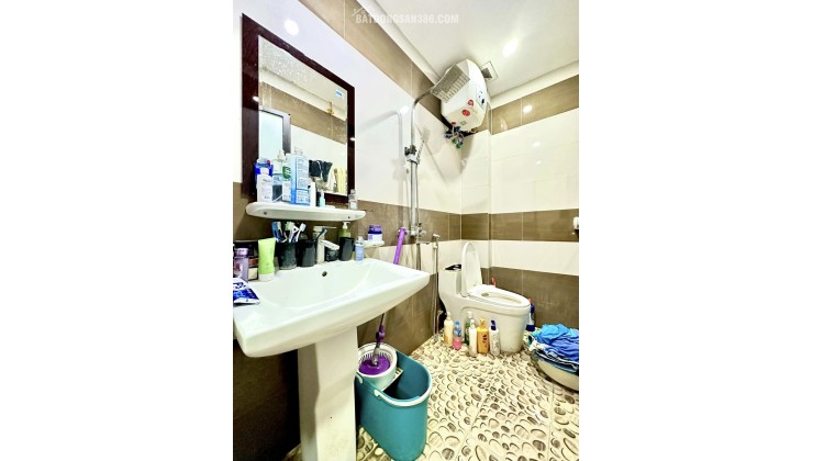 40M2_4 TẦNG_2 THOÁNG_BÃI XE CÁCH 20M_TRƯƠNG ĐỊNH ĐẠI LA_GIÁ 3.95 TỶ