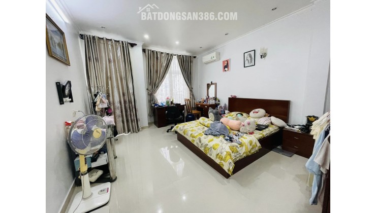 Nhà 6 tầng siêu hiếm, gần MT Võ Văn Tần, Q3,  hẻm thông, vừa ở vừa KD, sổ A4, 4PN, nhỉnh 15 tỷ